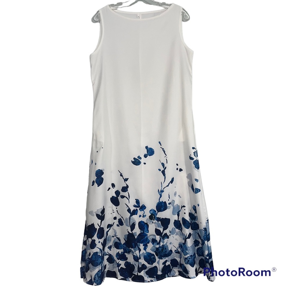 New Women’s size Medium sleeveless semi sheer floral dress